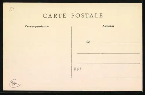 AK Lure, Hôtel des Postes et colonne avec groupe de villageois