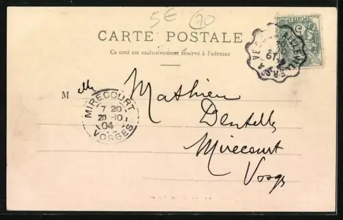 AK Faverney, Grande Rue avec passants et bâtiments historiques