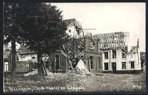 AK Frelinghien /Nord, Zerstörte Häuser am Kirchplatz