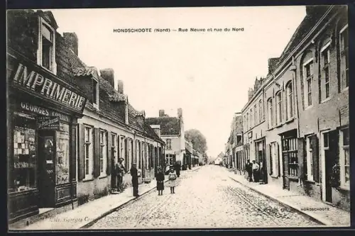 AK Hondschoote /Nord, Rue Neuve et rue du Nord avec commerces et passants