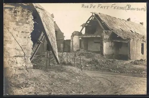 Foto-AK Bousies, Rue de Fayt Ferme en ruines