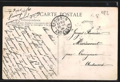 AK Sedan, Vue générale de l`Avenue du Général Margueritte dans le fond Gaulier, à droite la Caserne de l`Asfeld