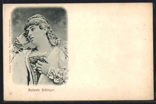 AK Schauspielerin Antonie Schläger, Portrait im Bühnenkostüm