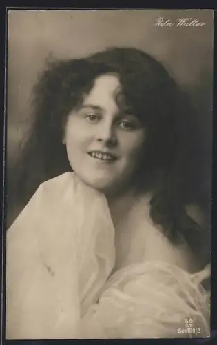 AK Schauspielerin Reta Walter mit Schleier