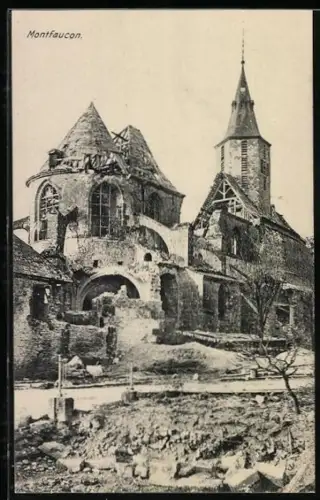 AK Montfaucon, Ruines de l`église après les destructions de la guerre