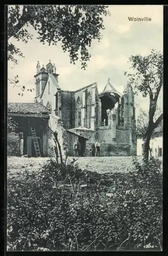 AK Woinville, Vue de l`église en ruines avec arbres au premier plan
