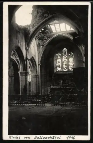 Foto-AK Hattonchâtel, Intérieur de l`église en ruines après 1916