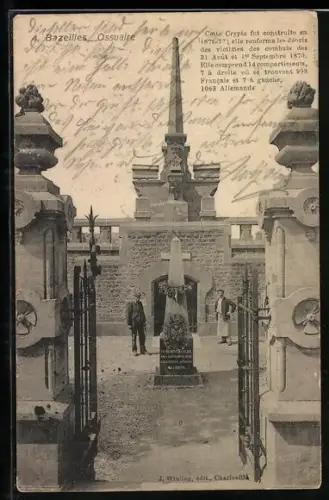 AK Bazeilles, Ossuaire avec entrée monumentale et texte commémoratif
