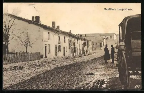 AK Nantillois, Hauptstrasse avec vue sur les maisons et passants en hiver
