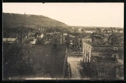 AK Vigneulles, Vue des ruines du village après la destruction en 1917