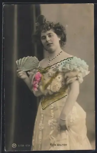 AK Opernsängerin Reta Walter im Kostüm