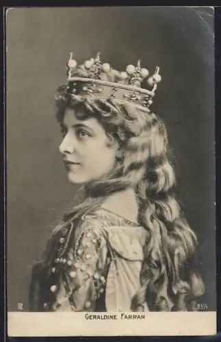 AK Schauspielerin Geraldine Farrar mit Krone