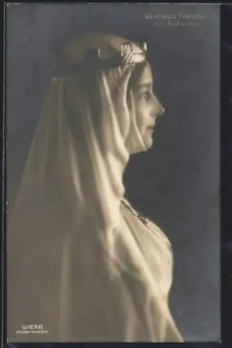 AK Schauspielerin Gertrud Tressnitz im Kostüm der Genoveva