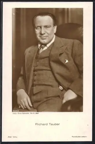 AK Richard Tauber im Dreiteiler mit Monokel, Portrait
