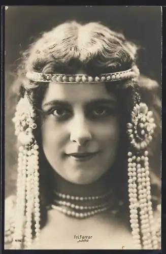 AK Opernsängerin Geraldine Farrar als Julia im Bühnenkostüm