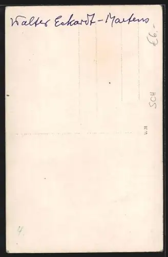 AK Walter Eckart-Martens im Metall-Kostüm mit Sternenhut