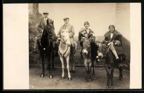 Foto-AK Drachenfels, Touristengruppe auf Pferden und Eseln