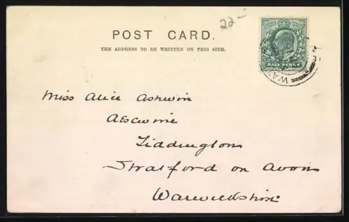 AK Whisper and I Shall Hear, Zwei extravagant frisierte Pudel