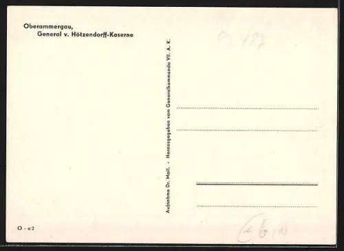AK Oberammergau, General v. Hötzendorff-Kaserne, Soldat davor