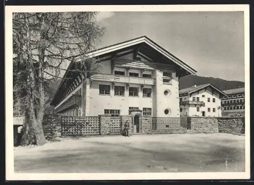 AK Oberammergau, General v. Hötzendorff-Kaserne, Soldat davor