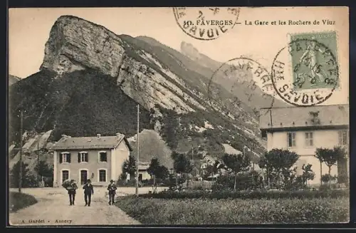 AK Faverges, La Gare et les Rochers de Viuz