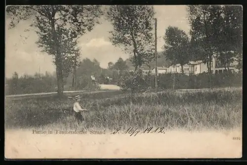 AK Timmendorfer Strand, Teilansicht des Ortes mit Zufahrtsstrasse
