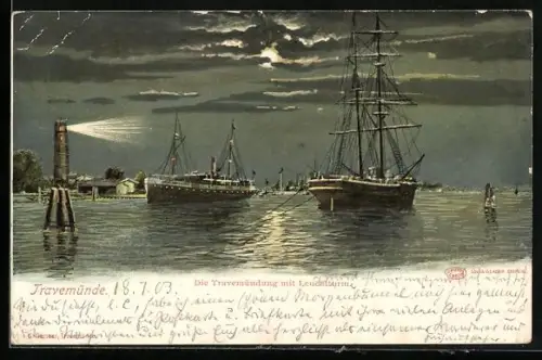 AK Travemünde, Travemündung mit Leuchtturm bei Nacht, einlaufender Passagierdampfer