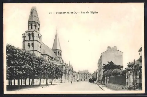 AK Poissy /S.-et-O., Rue de l`Église avec vue sur l`église et l`avenue bordée d`arbres