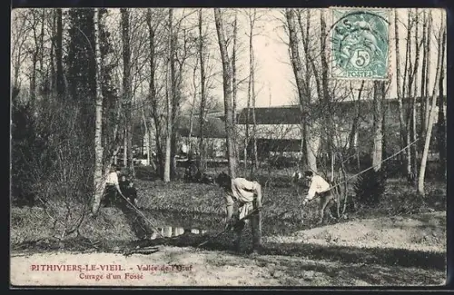AK Pithiviers-le-Vieil, Curage d`un fossé dans la Vallée de l`oeuf