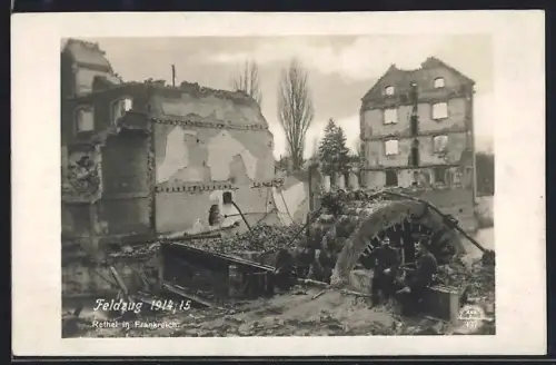 AK Rethel, Vue de la ville détruite