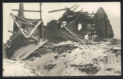 Foto-AK Rocquigny, Une maison détruite