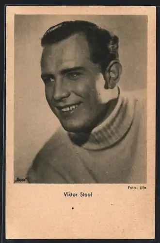 AK Schauspieler Viktor Staal mit lächelndem Gesicht