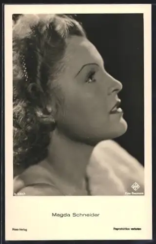 AK Schauspielerin Magda Schneider von der Seite