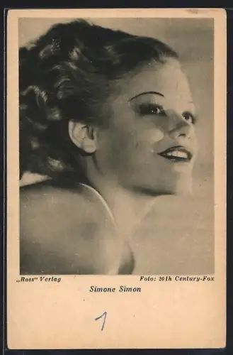 AK Schauspielerin Simone Simon lächelt verführerisch