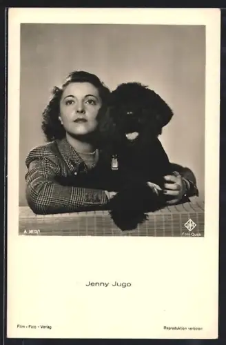 AK Schauspielerin Jenny Jugo mit ihrem Hund