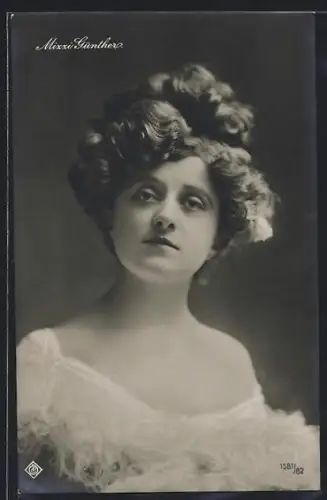 AK Opernsängerin Mizzi Günther mit Hochsteckfrisur