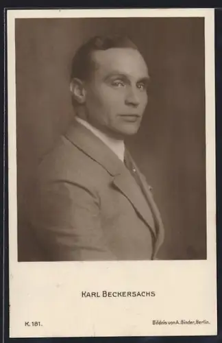 AK Schauspieler Karl Beckersachs, Portrait im Anzug