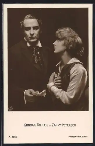 AK Schauspieler Gunnar Tolnaes und Schauspielerin Zanny Petersen in einer gemeinsamen Filmszene