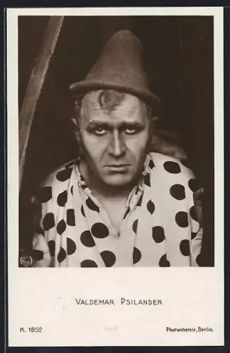 AK Schauspieler Valdemar Psilander mit Clownshut