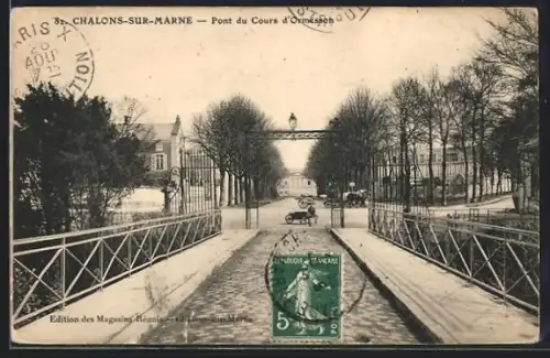 AK Châlons-sur-Marne, Pont du Cours d`Ormesson avec voitures et arbres alignés