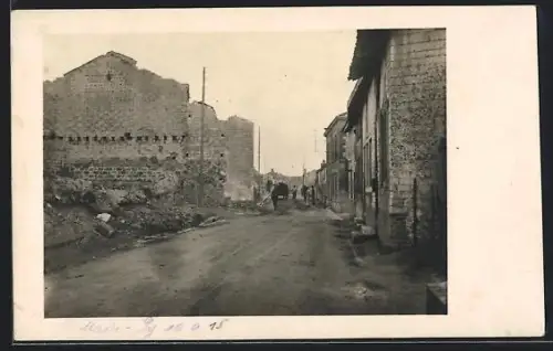 Foto-AK Sainte-Marie-à-Py, Ruinen im Ort 1915