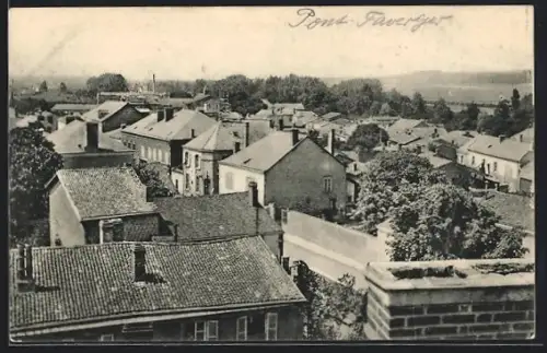 AK Pont-Faverger, Vue sur les toits du village et paysage environnant