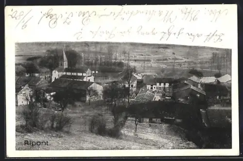 AK Ripont, Vue du village et de l`église en arrière-plan