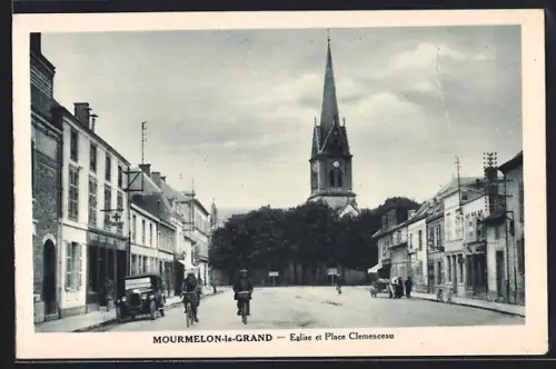 AK Mourmelon-le-Grand, Église et Place Clemenceau