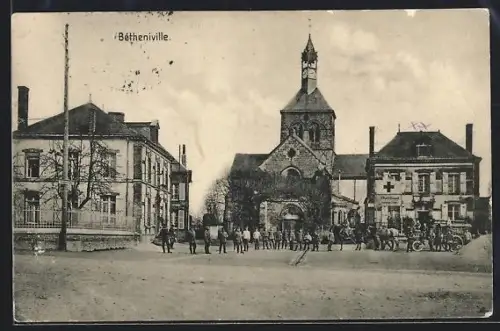AK Bétheniville, Place du village avec église et habitants