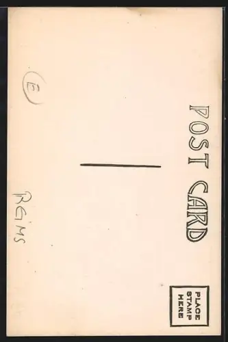 AK Reims, Vue aérienne des ruines de la ville après les destructions