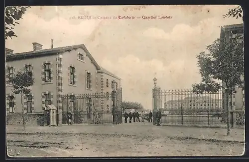 AK Reims, Caserne de Cavalerie, Quartier Louvois