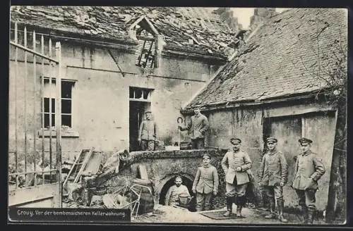AK Crouy, Soldaten vor der bombensicheren Kellerwohnung