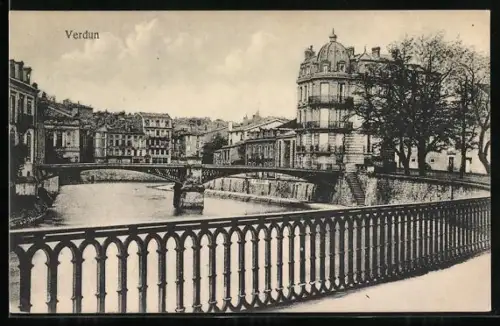 AK Verdun, Panorama avec un pont