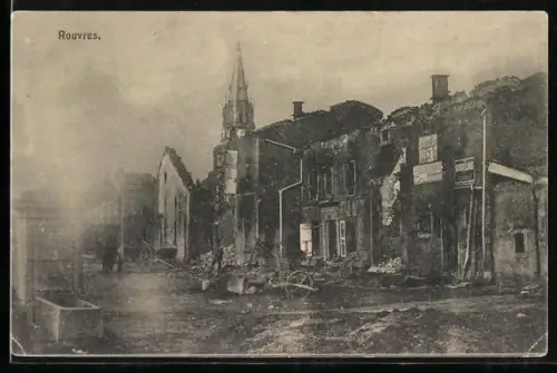 AK Rouvres, Vue de la ville détruite